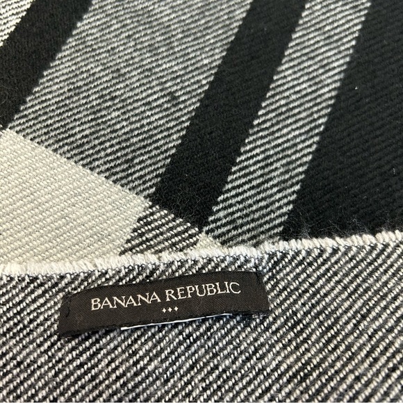 BANANA republic black gray ivory white blanket scarf unisex - Picture 3 of 6